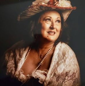 Meet your Posher, Vicki